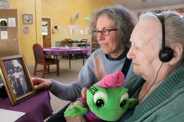 In Sunlit Paradise, Seniors Go Hungry