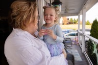 Estados limitan la cobertura de una terapia de referencia para el autismo. Y las familias reaccionan