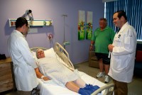 To Save Money, American Patients And Surgeons Meet In Cancun