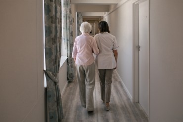 ¿Recibes, pagas o brindas cuidado a largo plazo?