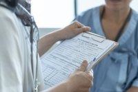 Cerca de 10 millones ya perdieron Medicaid, y todavía faltan meses de purga
