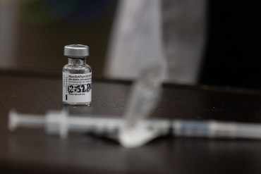 More Than 2,900 Health Care Workers Died This Year — And the Government Barely Kept Track