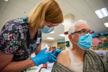 ‘Wisdom and Fear’ Lead 90% of U.S. Seniors to Covid Vaccines