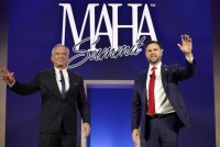 GOP Promotes MAHA Agenda in Bid To Avert Midterm Losses. Dems Point to Contradictions.
