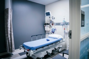 KHN’s ‘What The Health?’: Blowing The Whistle On Trump Team’s COVID Policies