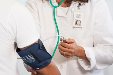 Houston Hospital Checking To See If Patients’ Cupboards Are Bare