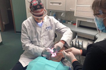 Científica genera imágenes del coronavirus para que todos vean al “enemigo invisible”