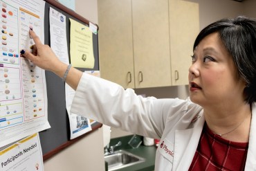 More States Say Doctors Must Offer Overdose Reversal Drug Along With Opioids