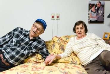 Seniors Who Live Alone Likeliest To Rate Their Health Highly, Study Says