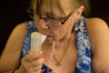 As Government-Funded Cancer Research Sags, Scientists Fear U.S. Is ‘Losing Its Edge’