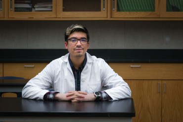 Exits by Black and Hispanic Teachers Pose a New Threat to Covid-Era Education